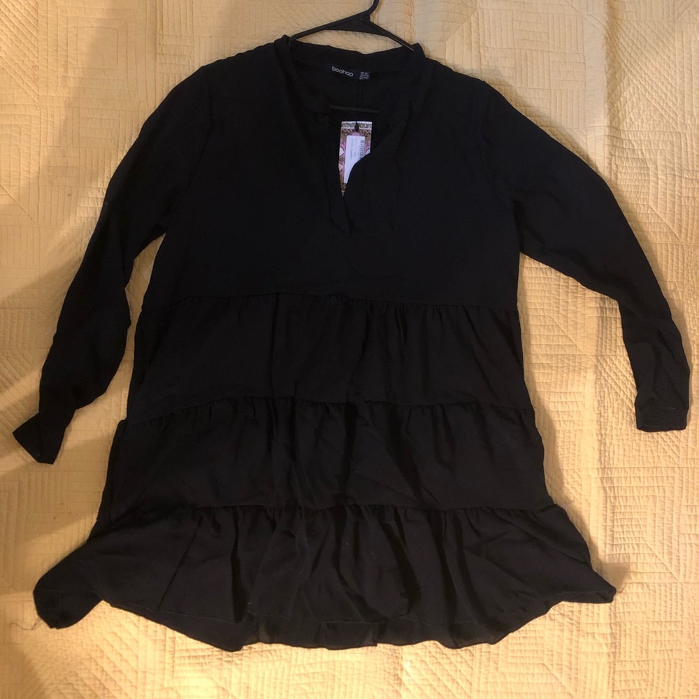 BLACK DRESS RUFFLE DETAIL
